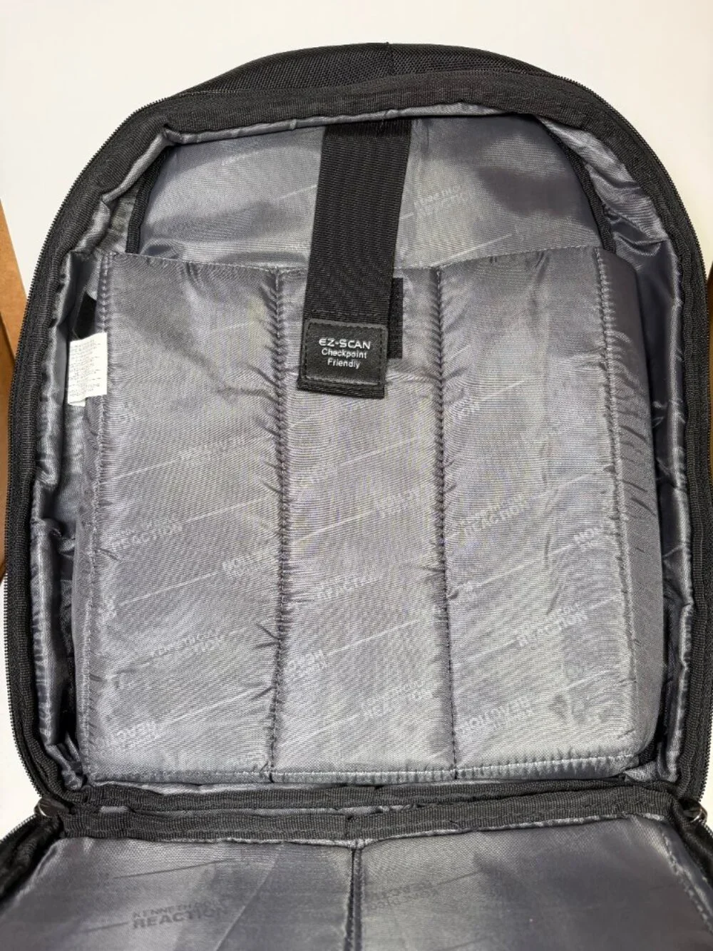Kenneth Cole Reaction Travel Laptop Backpack style 5703095N